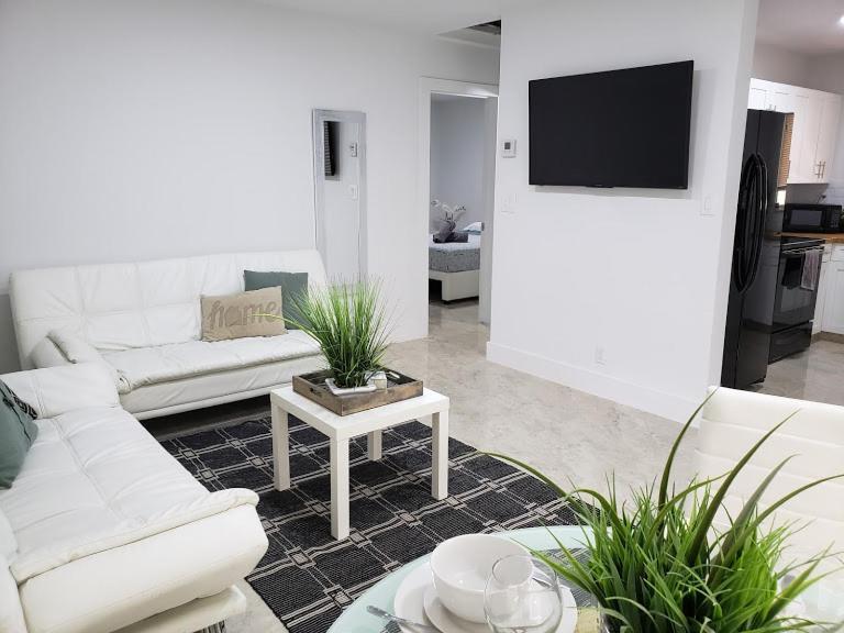 Apts With Backyard Near Fort Lauderdale Beach, Nightlife, Cruise Port, Airport Exterior photo